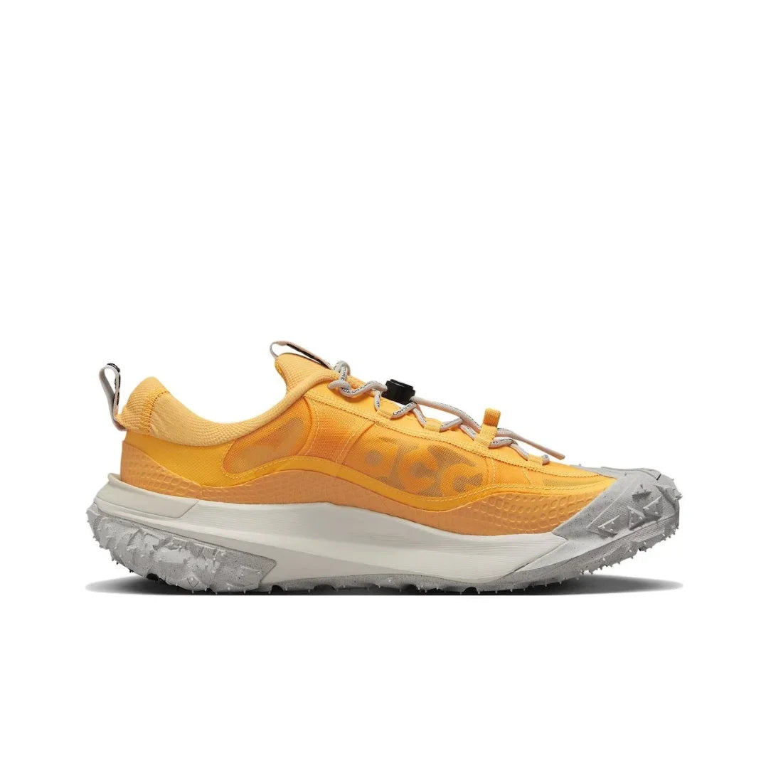 Nike ACG Mountain Fly 2 LOW GORE-TEX Men's and Women's Sneakers Waterproof Breathable Trail Shoes Yellow and White